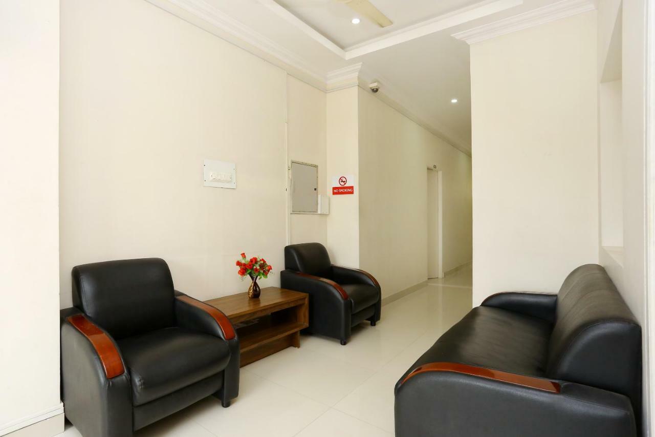 Oyo 9118 Saravana Inn تريفِندرم المظهر الخارجي الصورة