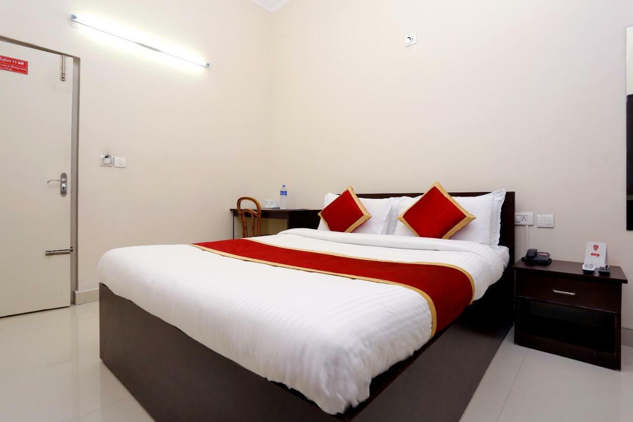 Oyo 9118 Saravana Inn تريفِندرم المظهر الخارجي الصورة