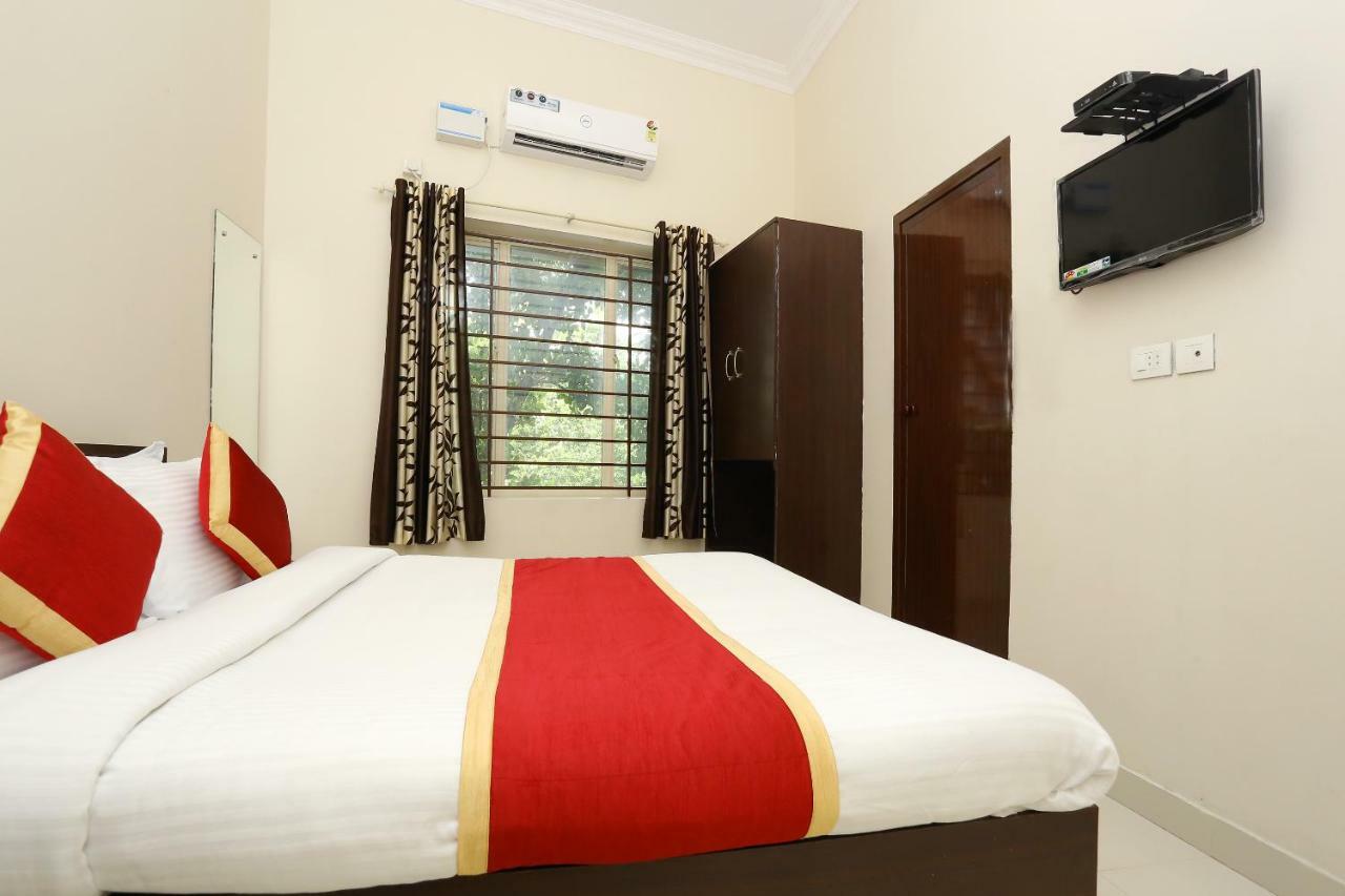 Oyo 9118 Saravana Inn تريفِندرم المظهر الخارجي الصورة