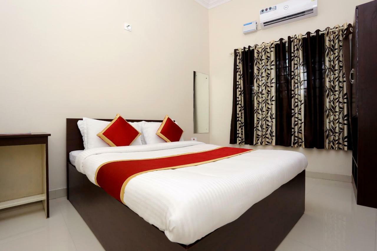 Oyo 9118 Saravana Inn تريفِندرم المظهر الخارجي الصورة