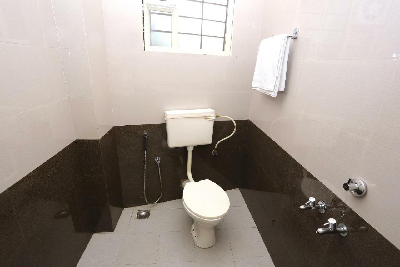 Oyo 9118 Saravana Inn تريفِندرم المظهر الخارجي الصورة